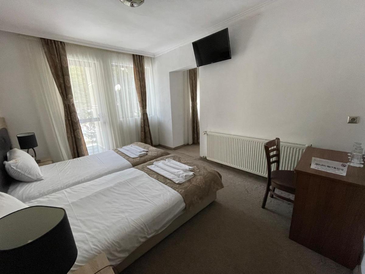 Hotel Merdjan Sarnitsa Extérieur photo