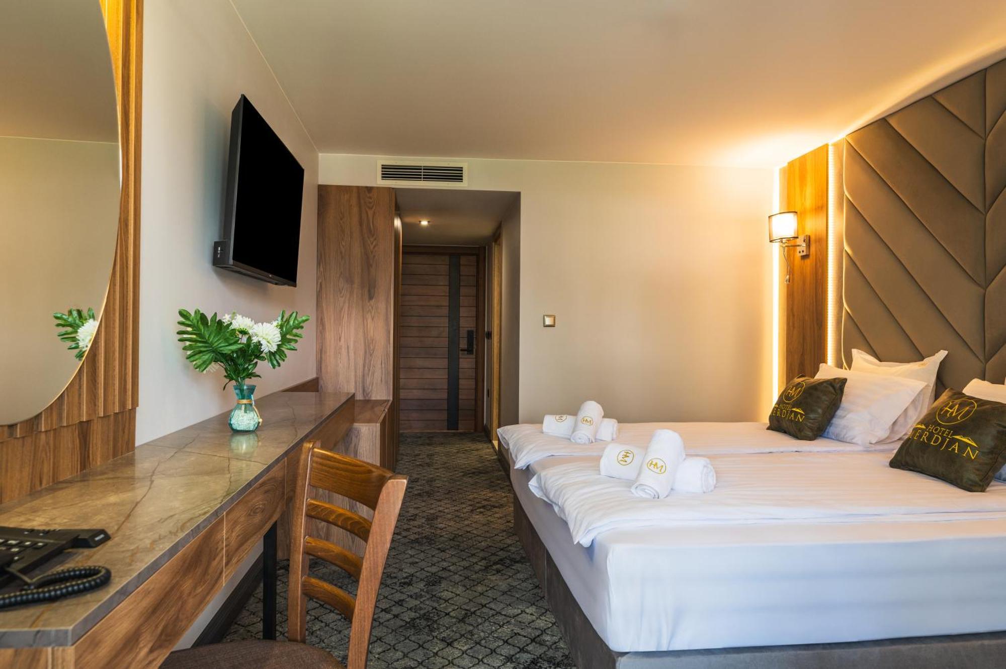 Hotel Merdjan Sarnitsa Extérieur photo