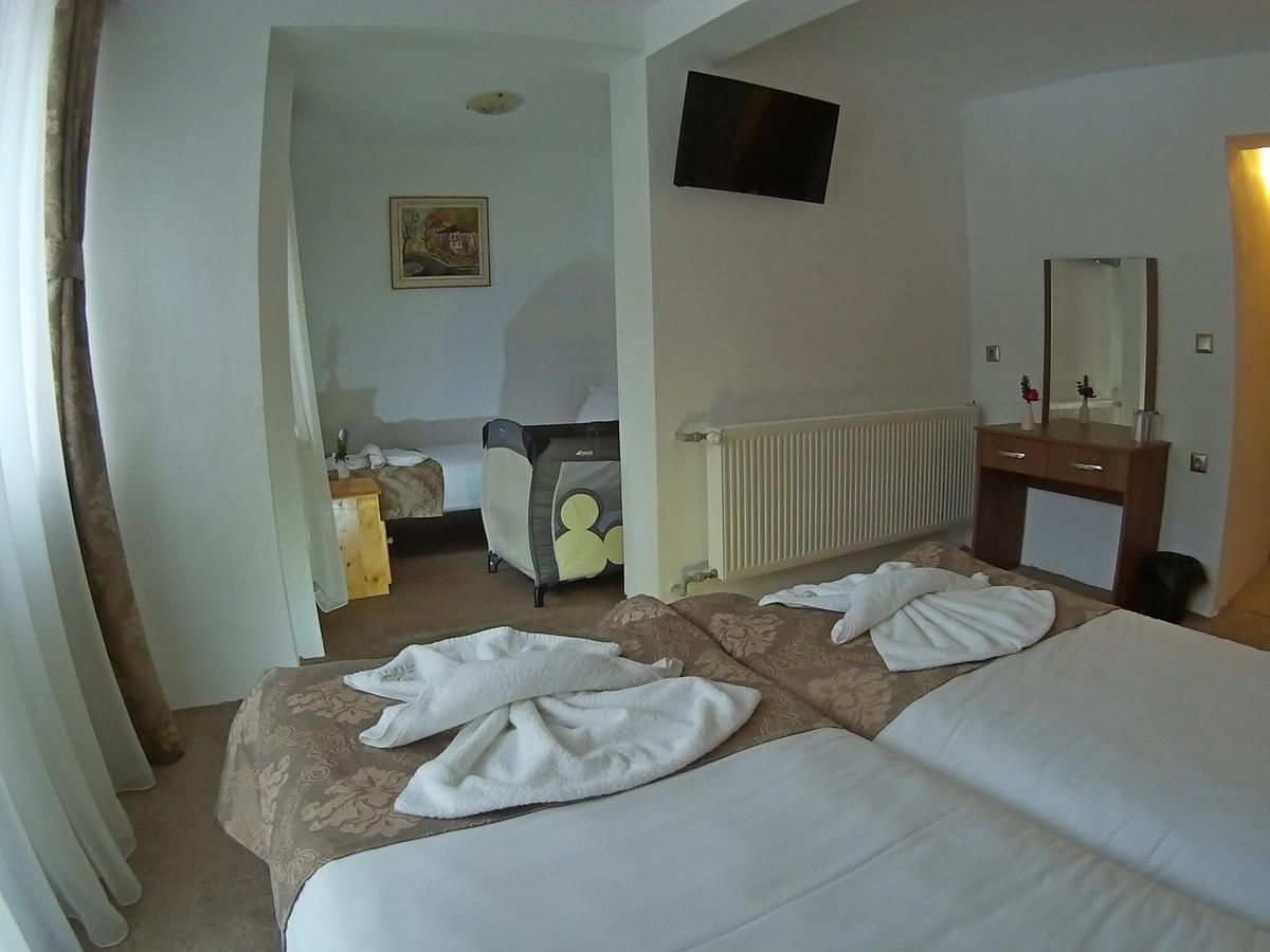 Hotel Merdjan Sarnitsa Extérieur photo